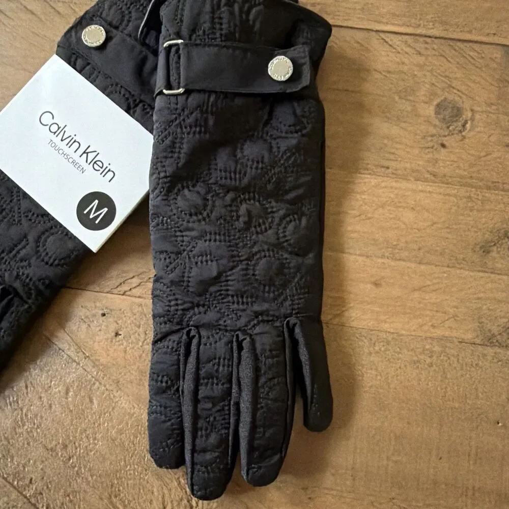 NWT Calvin Klein Women's Quilted Gloves Black Touch Technology Size Medium